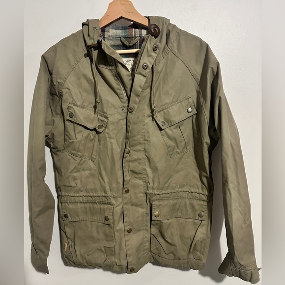 Woman’s Sitka jacket - Picture 2 of 4